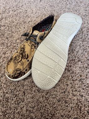 Ariat Tan Canvas Slip-On with Black Floral Print